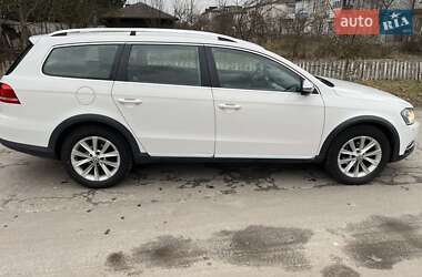 Універсал Volkswagen Passat Alltrack 2013 в Радивиліві