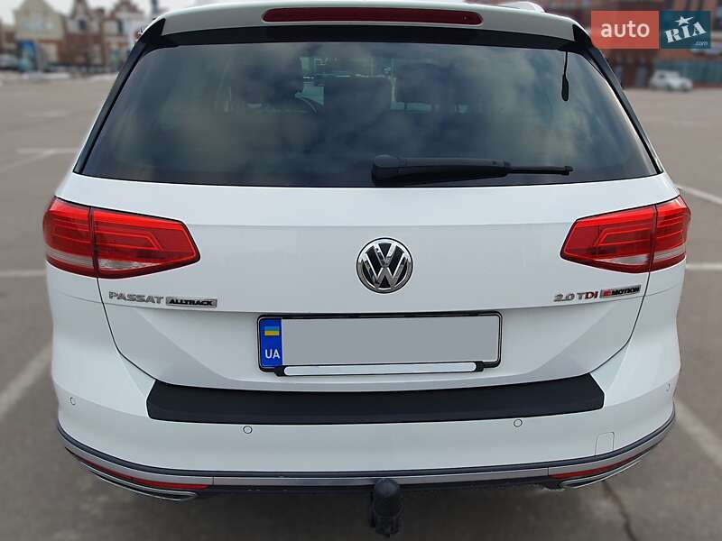 Универсал Volkswagen Passat Alltrack 2016 в Киеве