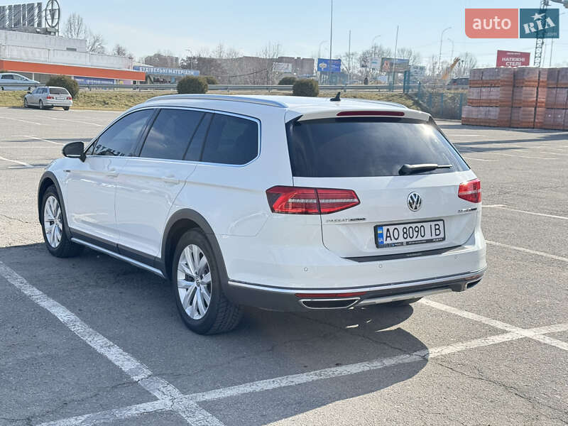 Універсал Volkswagen Passat Alltrack 2017 в Ужгороді