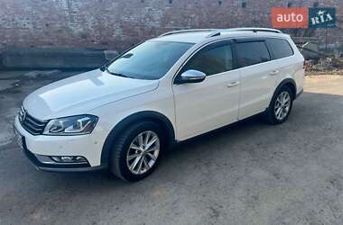 Універсал Volkswagen Passat Alltrack 2014 в Львові