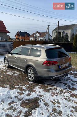 Универсал Volkswagen Passat Alltrack 2012 в Луцке