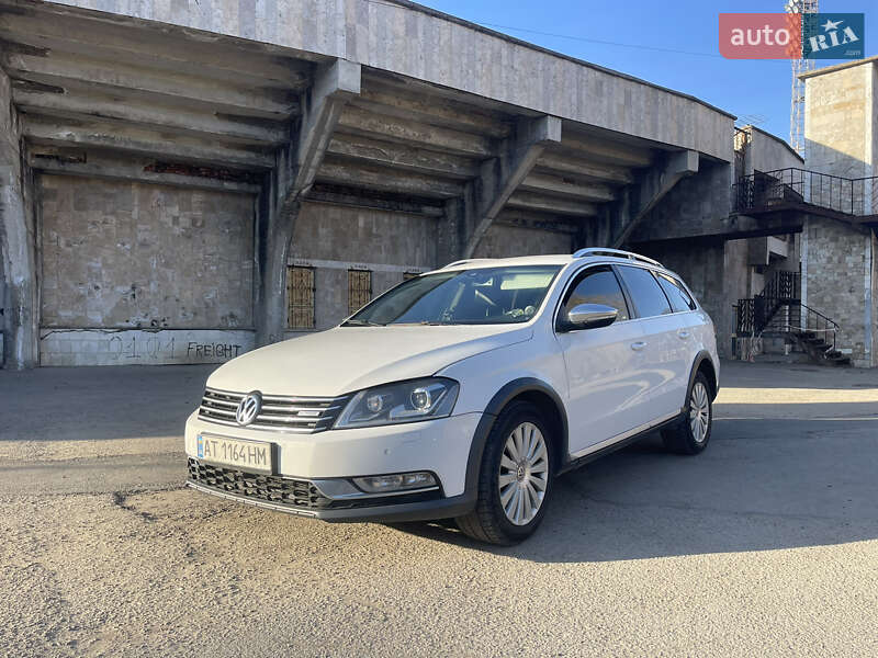 Універсал Volkswagen Passat Alltrack 2013 в Івано-Франківську
