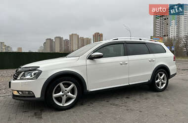 Універсал Volkswagen Passat Alltrack 2014 в Києві