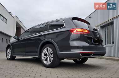 Универсал Volkswagen Passat Alltrack 2018 в 
