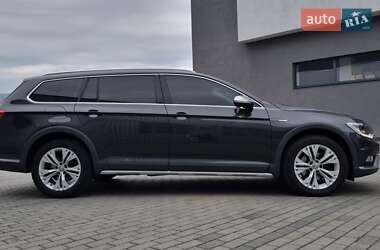 Универсал Volkswagen Passat Alltrack 2018 в 