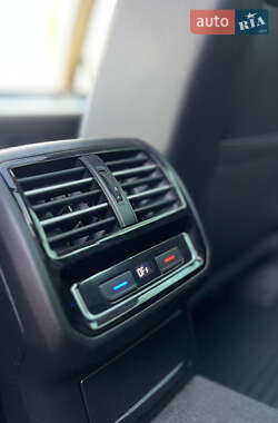 Універсал Volkswagen Passat Alltrack 2018 в 