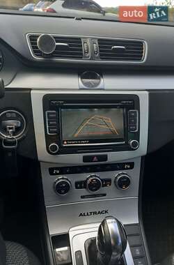 Універсал Volkswagen Passat Alltrack 2012 в 