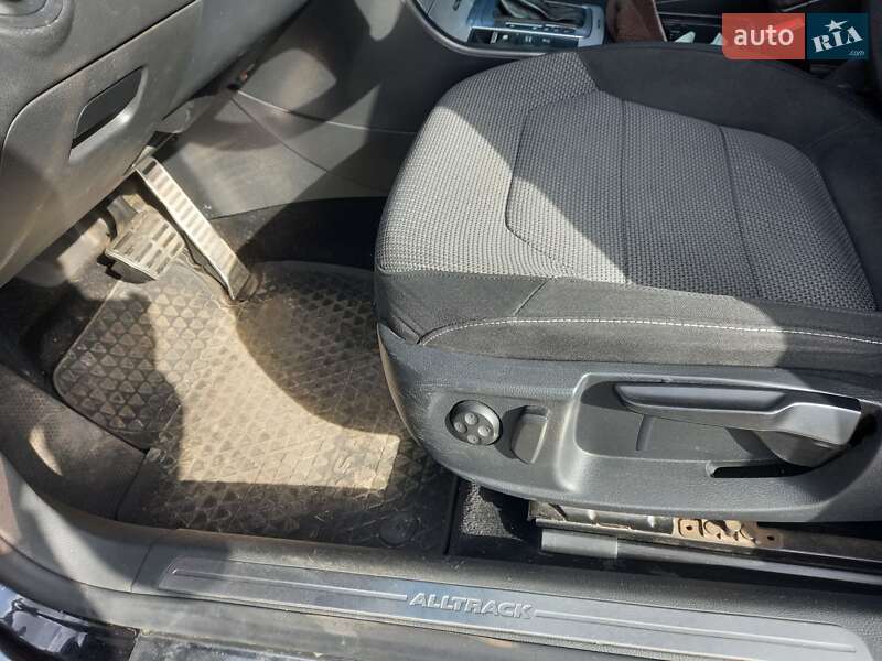 Универсал Volkswagen Passat Alltrack 2012 в Днепре
