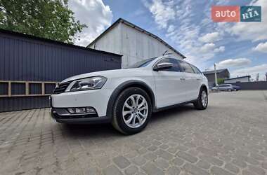 Універсал Volkswagen Passat Alltrack 2014 в 