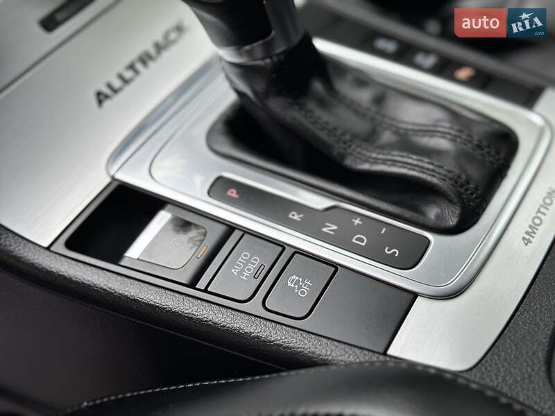 Універсал Volkswagen Passat Alltrack 2013 в Дрогобичі
