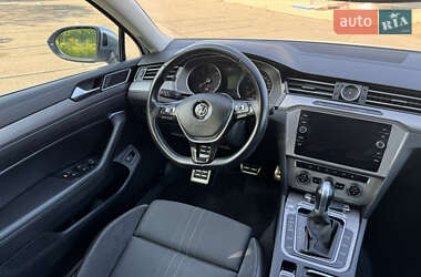 Универсал Volkswagen Passat Alltrack 2018 в 