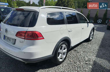 Універсал Volkswagen Passat Alltrack 2012 в 