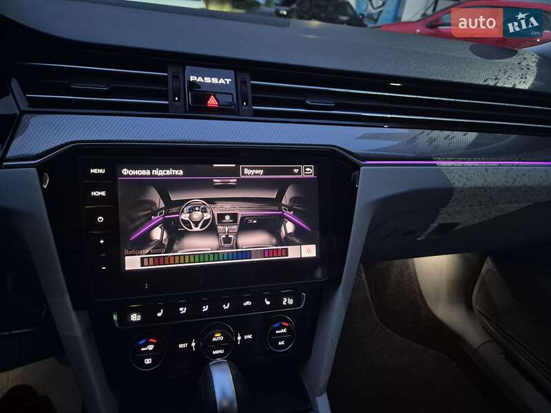 Универсал Volkswagen Passat Alltrack 2019 в Нововолынске