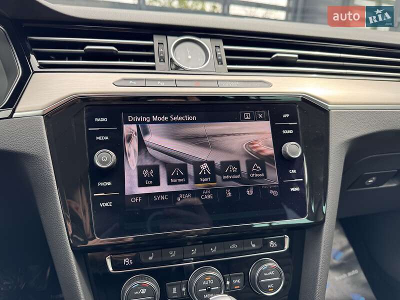 Універсал Volkswagen Passat Alltrack 2019 в Рівному