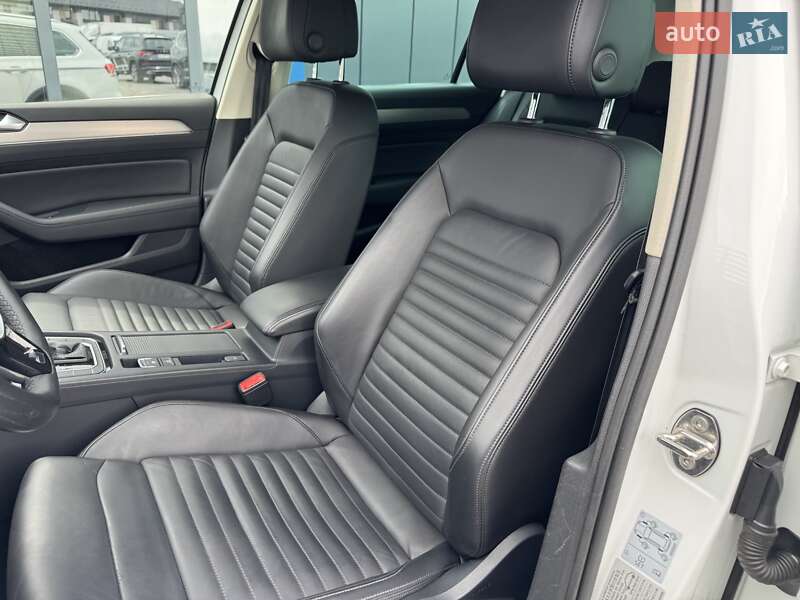 Універсал Volkswagen Passat Alltrack 2019 в Рівному