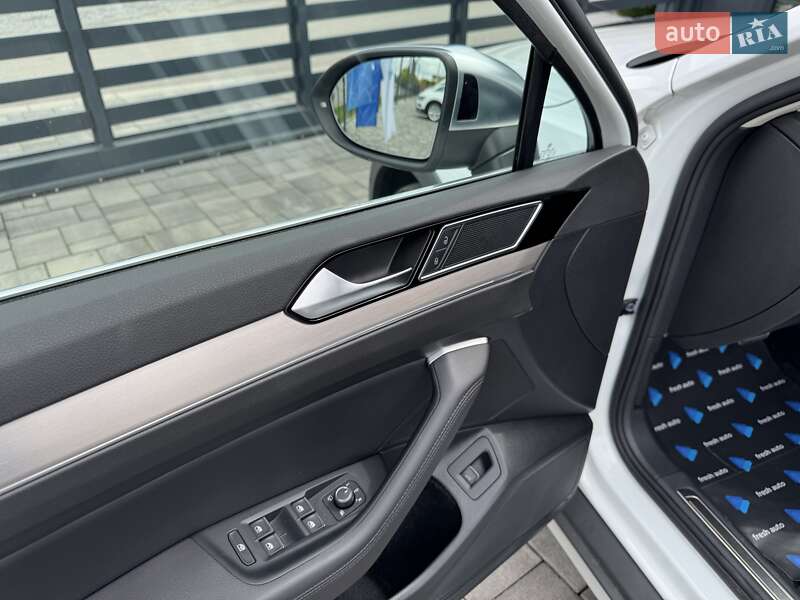 Універсал Volkswagen Passat Alltrack 2019 в Рівному