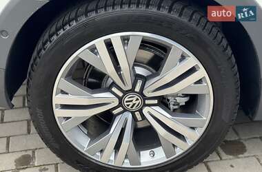 Универсал Volkswagen Passat Alltrack 2018 в 