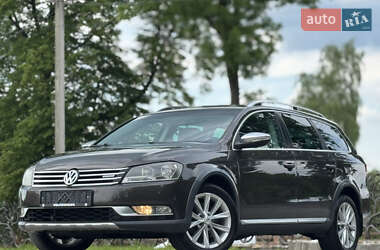Універсал Volkswagen Passat Alltrack 2014 в Дрогобичі