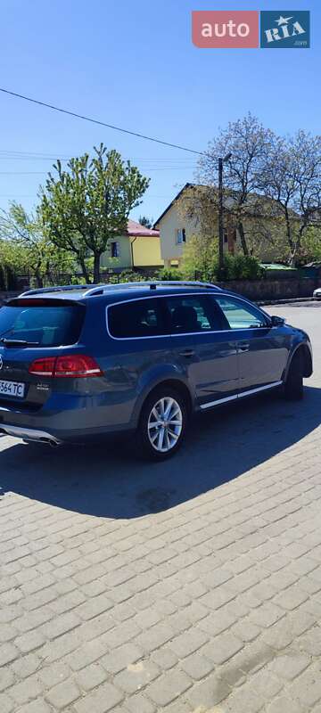 Универсал Volkswagen Passat Alltrack 2013 в Львове