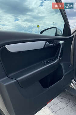 Універсал Volkswagen Passat Alltrack 2012 в 