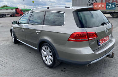 Універсал Volkswagen Passat Alltrack 2012 в 