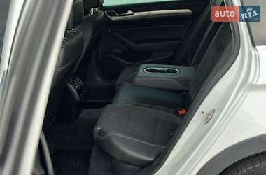 Універсал Volkswagen Passat Alltrack 2015 в 