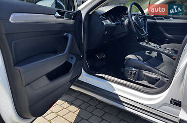 Универсал Volkswagen Passat Alltrack 2017 в 