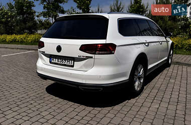 Универсал Volkswagen Passat Alltrack 2017 в 