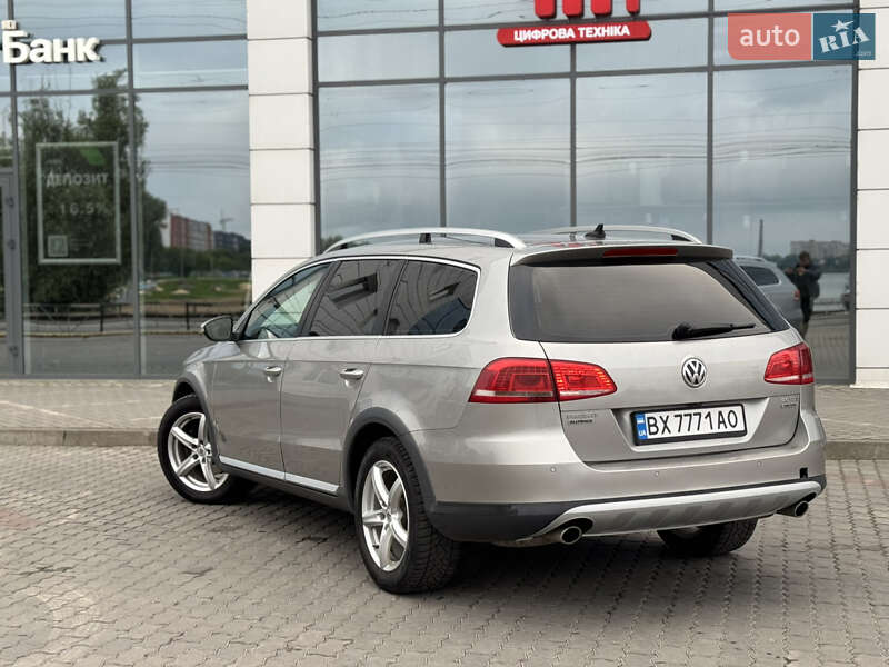 Універсал Volkswagen Passat Alltrack 2013 в Хмельницькому