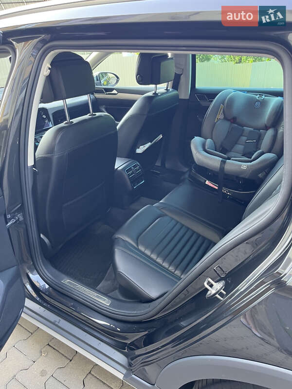 Универсал Volkswagen Passat Alltrack 2017 в Черновцах