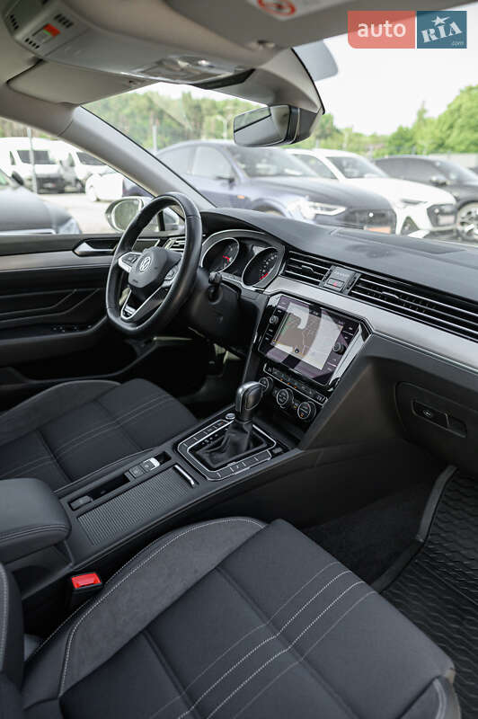 Универсал Volkswagen Passat Alltrack 2020 в Львове