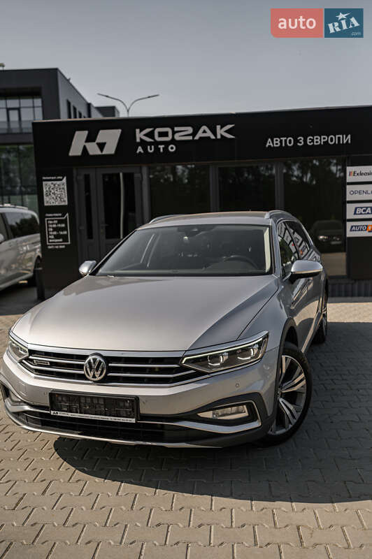 Универсал Volkswagen Passat Alltrack 2020 в Львове