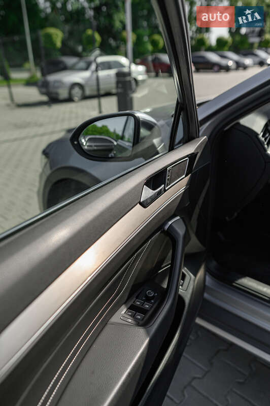 Универсал Volkswagen Passat Alltrack 2020 в Львове