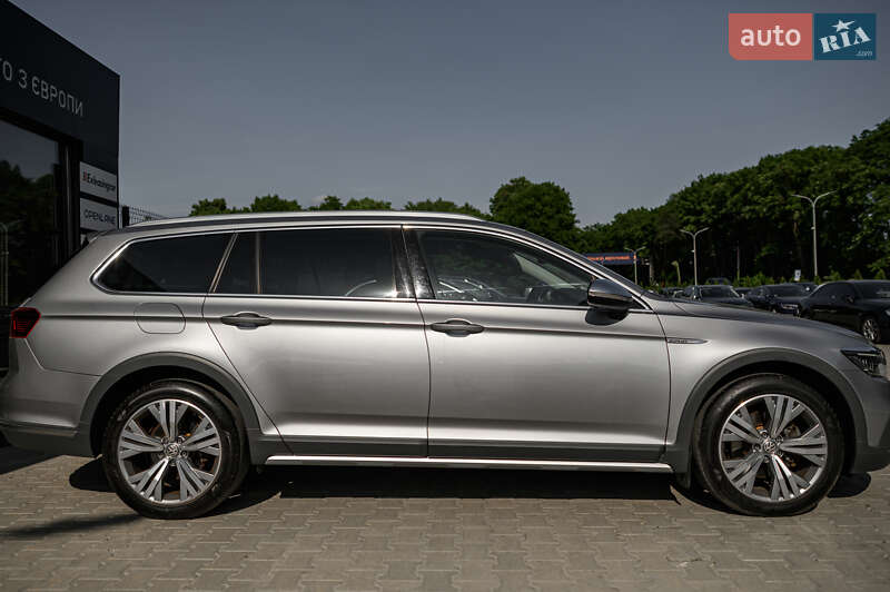 Универсал Volkswagen Passat Alltrack 2020 в Львове