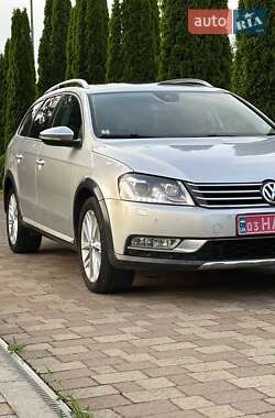 Универсал Volkswagen Passat Alltrack 2013 в 