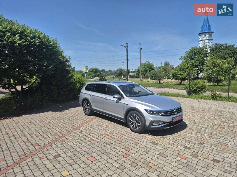Универсал Volkswagen Passat Alltrack 2019 в Нововолынске