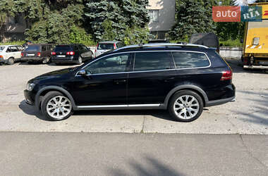 Универсал Volkswagen Passat Alltrack 2014 в 
