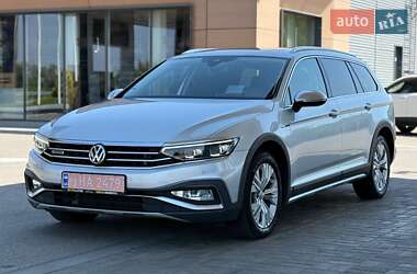 Универсал Volkswagen Passat Alltrack 2019 в 