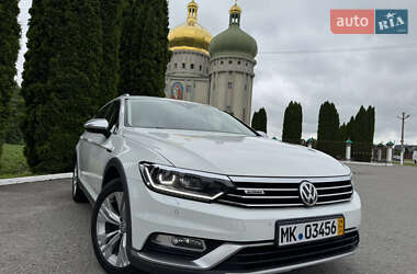 Универсал Volkswagen Passat Alltrack 2018 в Дубно