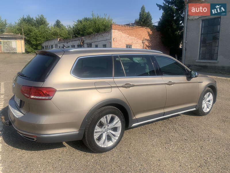 Универсал Volkswagen Passat Alltrack 2015 в Черновцах