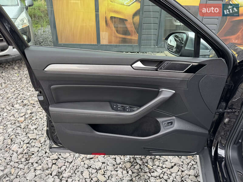Универсал Volkswagen Passat Alltrack 2018 в Стрые