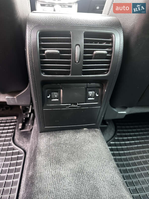 Универсал Volkswagen Passat Alltrack 2014 в Ровно