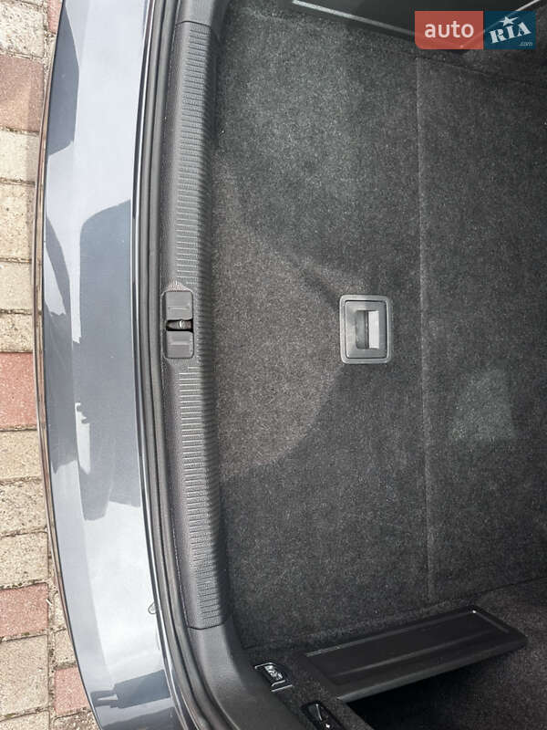 Универсал Volkswagen Passat Alltrack 2014 в Ровно