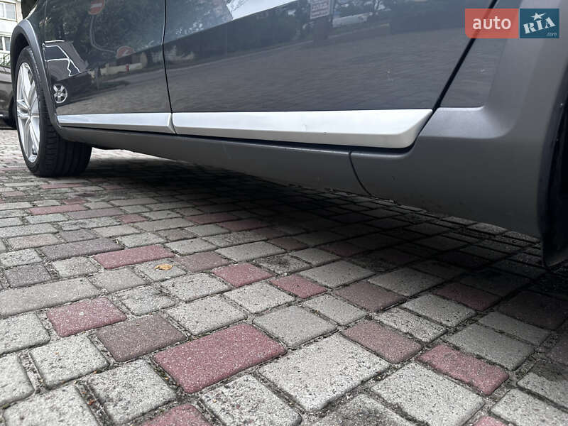 Универсал Volkswagen Passat Alltrack 2014 в Ровно