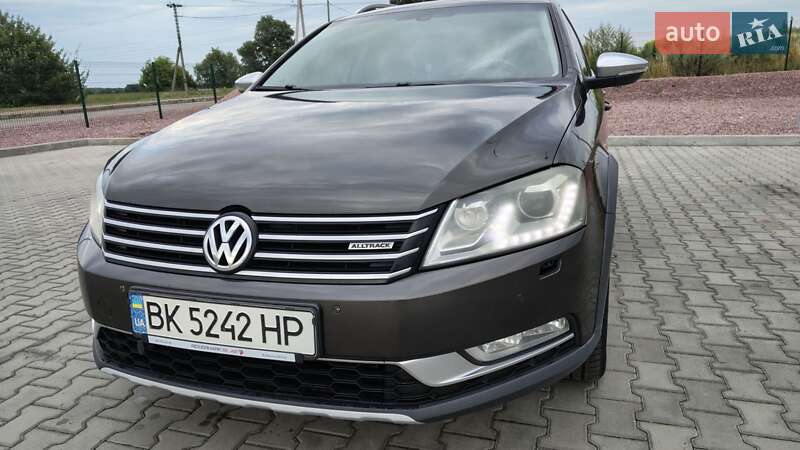 Универсал Volkswagen Passat Alltrack 2012 в Броварах