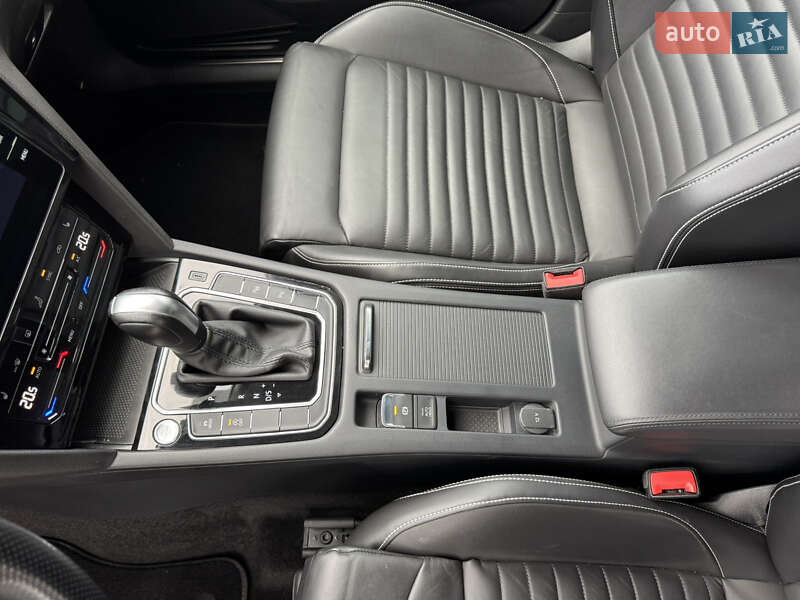 Универсал Volkswagen Passat Alltrack 2020 в Луцке