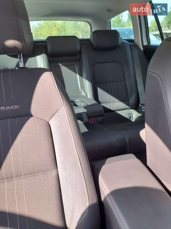 Універсал Volkswagen Passat Alltrack 2016 в Києві фото 7 Універсал Volkswagen Passat Alltrack 2016 в Києві