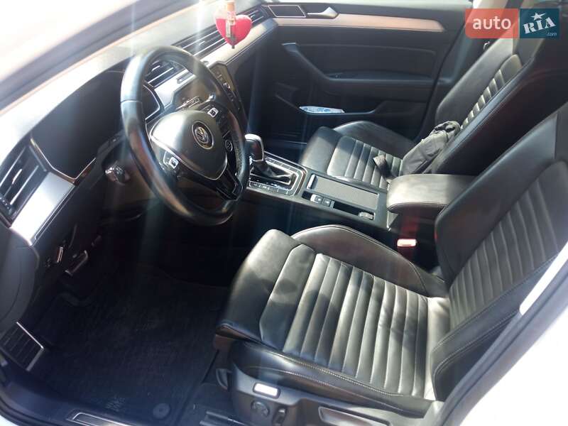 Універсал Volkswagen Passat Alltrack 2018 в Тячеві