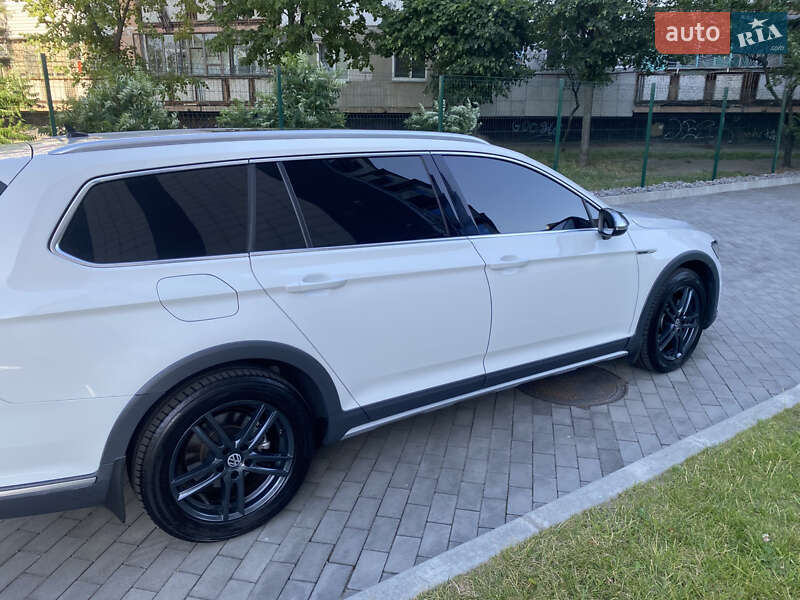 Универсал Volkswagen Passat Alltrack 2018 в Горишних Плавнях фото 5 Универсал Volkswagen Passat Alltrack 2018 в Горишних Плавнях