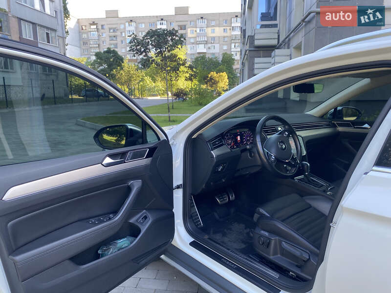 Универсал Volkswagen Passat Alltrack 2018 в Горишних Плавнях фото 25 Универсал Volkswagen Passat Alltrack 2018 в Горишних Плавнях